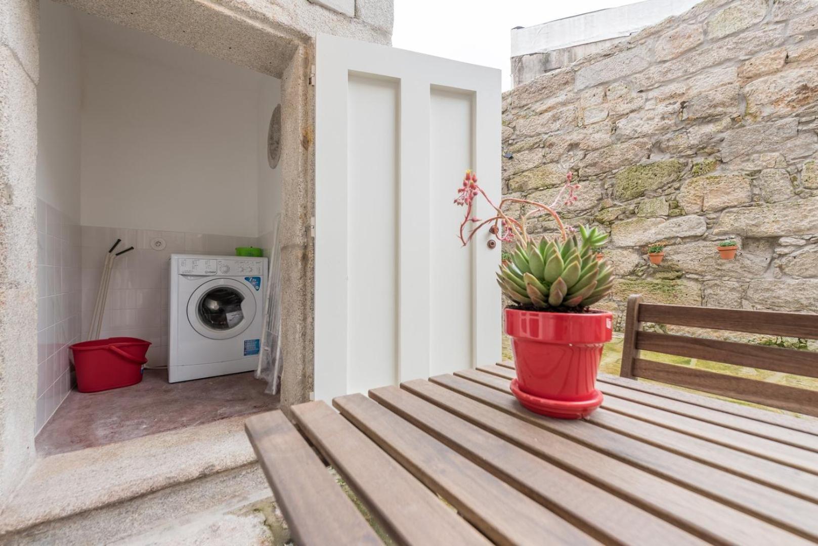 Apartmán Guestready - Lofted Getaway In Downtown Porto Exteriér fotografie